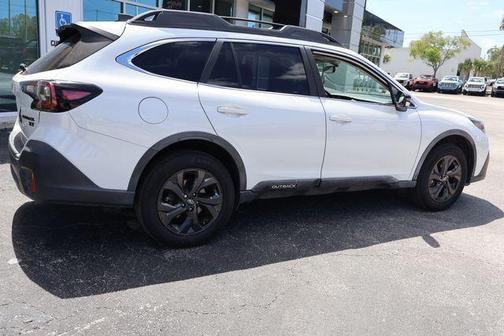 Crystal White Pearl 2020 Subaru Outback Onyx Edition XT