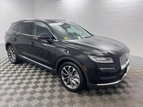 INFINITE BLACK MET CC 2022 Lincoln Nautilus Reserve