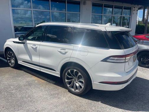 Pristine White Metallic Tri-Coat 2022 Lincoln Aviator Grand Touring AWD