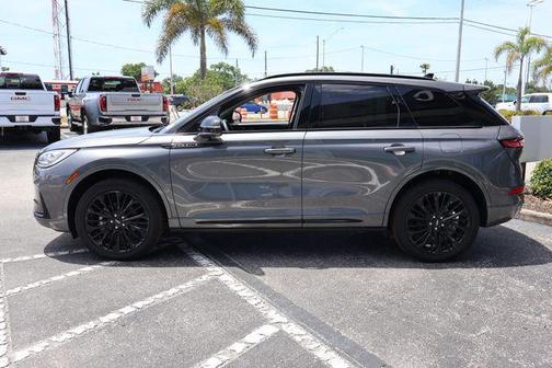 Asher Gray Metallic Clearcoat 2025 Lincoln Corsair Reserve