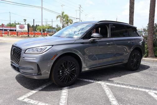 Asher Gray Metallic Clearcoat 2025 Lincoln Corsair Reserve