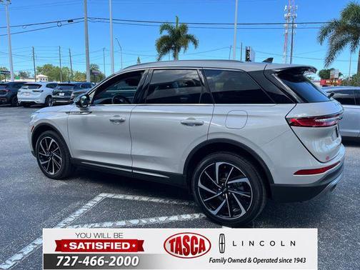 Ceramic Pearl Metallic Tri-Coat 2024 Lincoln Corsair Reserve