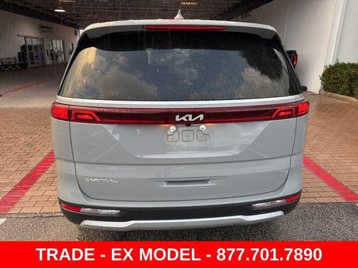 Ceramic Silver 2023 Kia Carnival EX