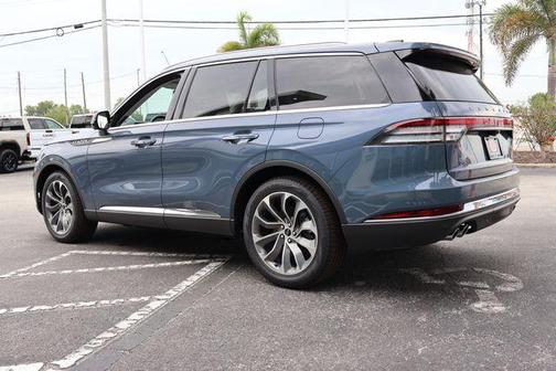 Whisper Blue Metallic Clearcoat 2026 Lincoln Aviator Premiere
