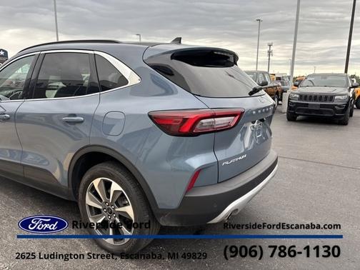 2024 Ford Escape PLATINUM