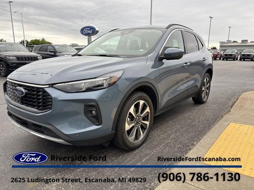 2024 Ford Escape PLATINUM