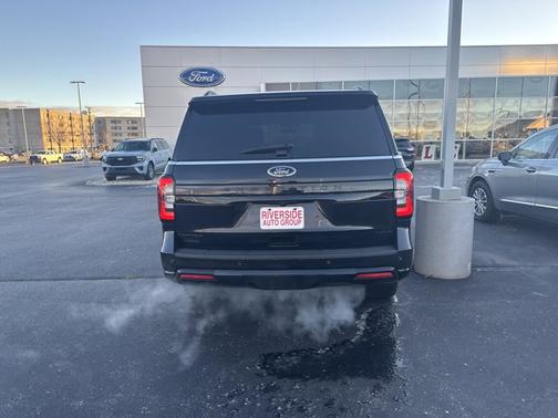 2022 Ford Expedition LIMITED