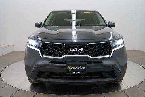 Gravity Gray 2022 Kia Sorento LX