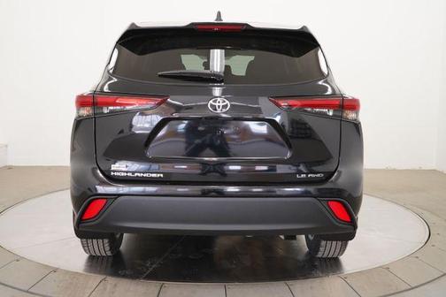 Black 2024 Toyota Highlander LE