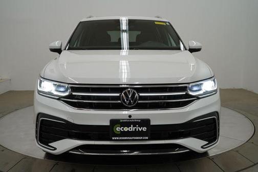 Opal White Pearl Effect 2023 Volkswagen Tiguan 2.0T SEL R-Line
