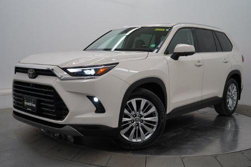 Cream 2024 Toyota Grand Highlander