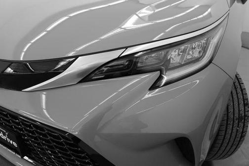 2024 Toyota Sienna XSE 7 Passenger