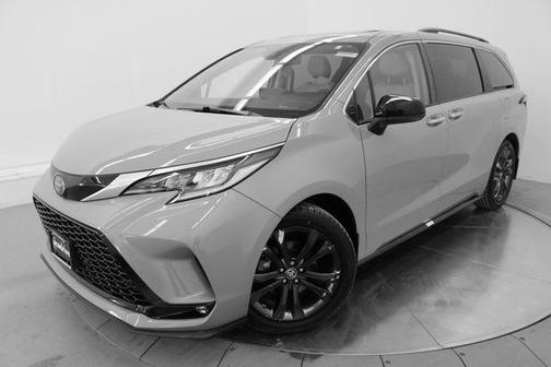 2024 Toyota Sienna XSE 7 Passenger
