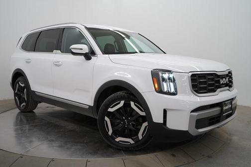 Glacial White Pearl 2023 Kia Telluride S