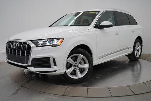 Carrara White 2023 Audi Q7 45 Premium