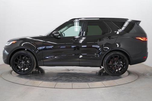 2024 Land Rover Discovery P300 S