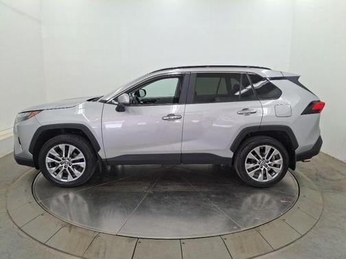 2022 Toyota RAV4 Limited