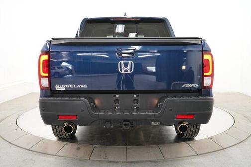 Obsidian Blue Pearl 2022 Honda Ridgeline RTL-E