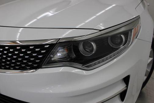 Snow White Pearl 2016 Kia Optima EX