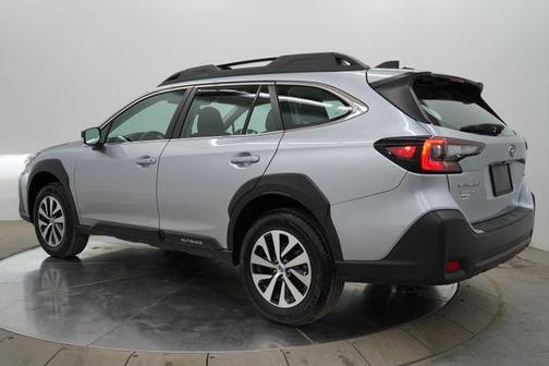 Ice Silver Metallic 2025 Subaru Outback