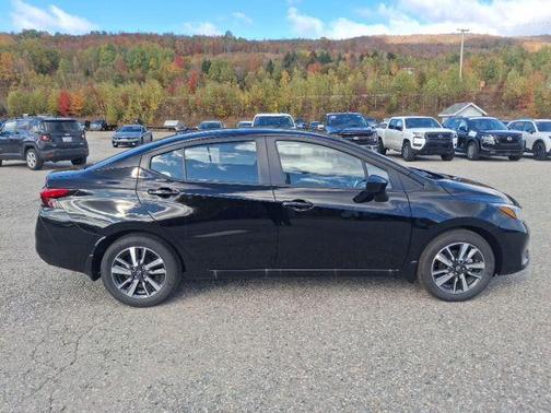 Black 2025 Nissan Versa 1.6 SV