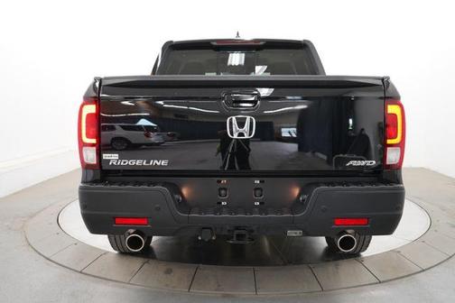 Crystal Black Pearl 2023 Honda Ridgeline RTL-E