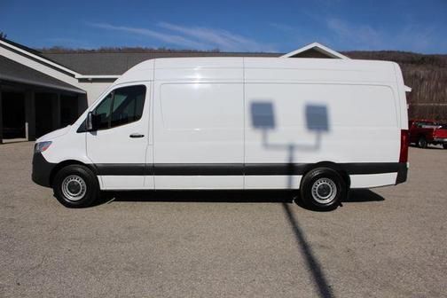 2023 Mercedes-Benz Sprinter 2500 170 WB