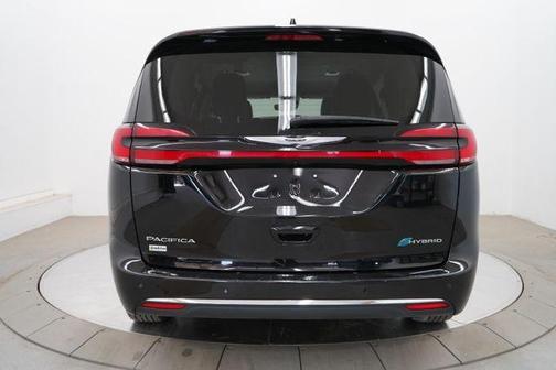 Diamond Black 2024 Chrysler Pacifica Hybrid Select