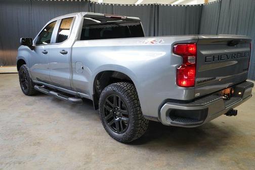 Sterling Gray Metallic 2024 Chevrolet Silverado 1500 Custom