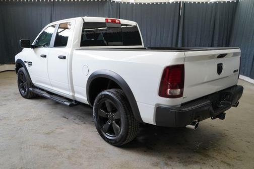Bright White Clearcoat 2020 RAM 1500 Classic SLT