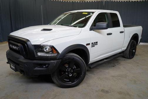 Bright White Clearcoat 2020 RAM 1500 Classic SLT