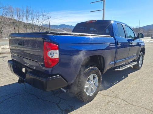 2015 Toyota Tundra SR5