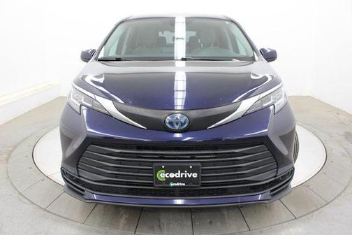 Gray 2021 Toyota Sienna LE
