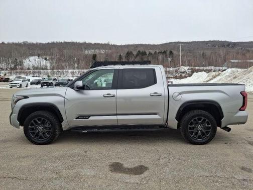 2023 Toyota Tundra Hybrid Platinum