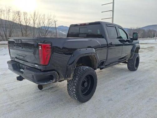 2024 GMC Sierra 2500 Denali