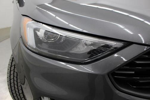 Gray Metallic 2024 Ford Edge SEL