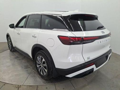 2025 INFINITI QX60 Pure