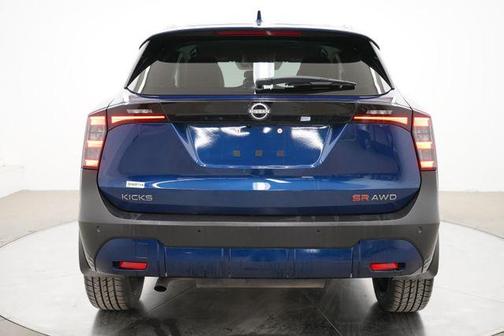Deep Blue Pearl 2025 Nissan Kicks SR