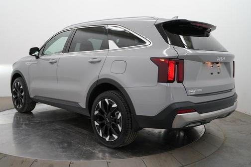 Gray 2025 Kia Sorento EX
