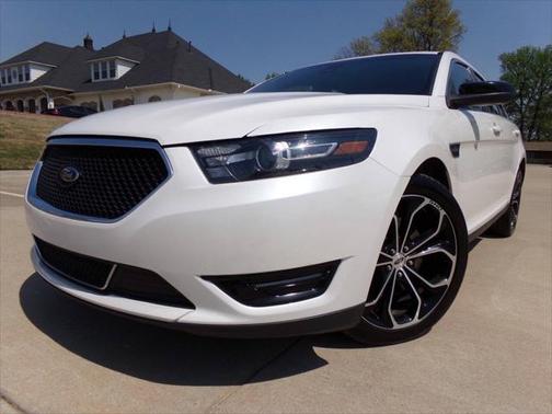 2017 Ford Taurus SHO AWD 4dr Sedan