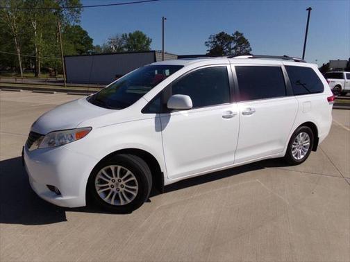 2013 Toyota Sienna XLE
