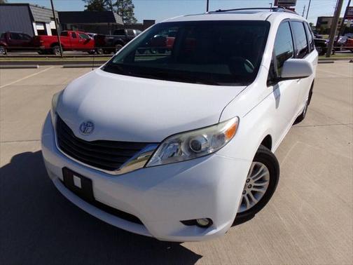 2013 Toyota Sienna XLE
