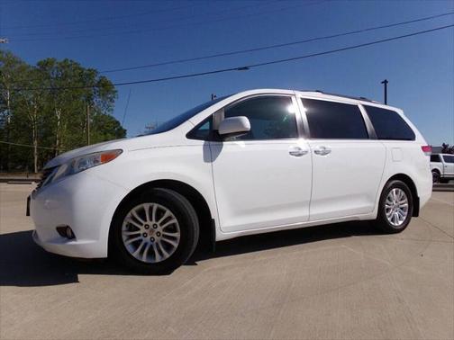 2013 Toyota Sienna XLE