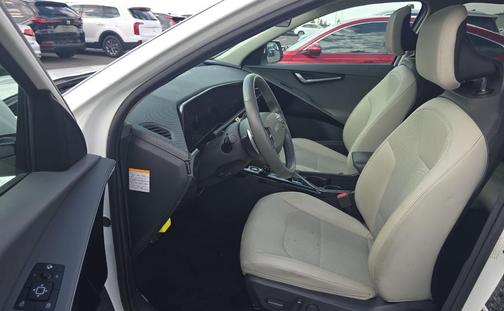 2023 Kia Niro Touring