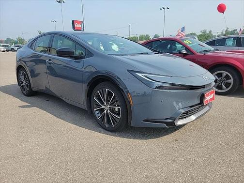 2023 Toyota Prius XLE