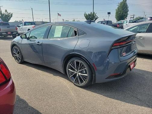 2023 Toyota Prius XLE
