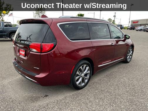 Velvet Red Pearlcoat 2020 Chrysler Pacifica Limited
