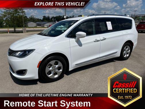 2017 Chrysler Pacifica Touring-L