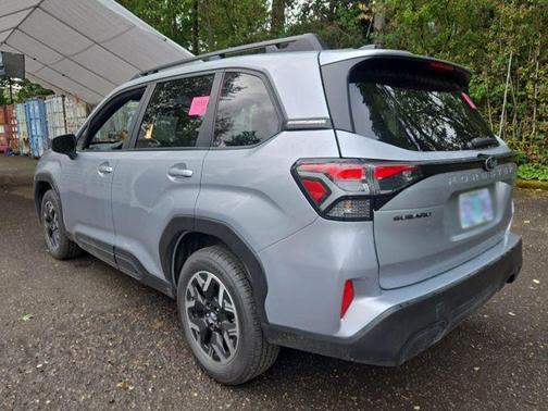 Ice Silver Metallic 2025 Subaru Forester Premium