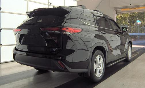 2022 Toyota Highlander L